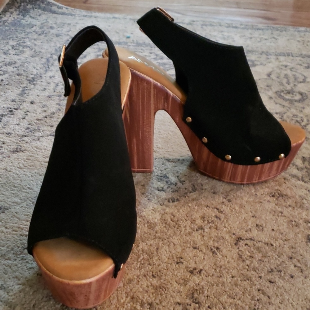 Black Strap Sandals